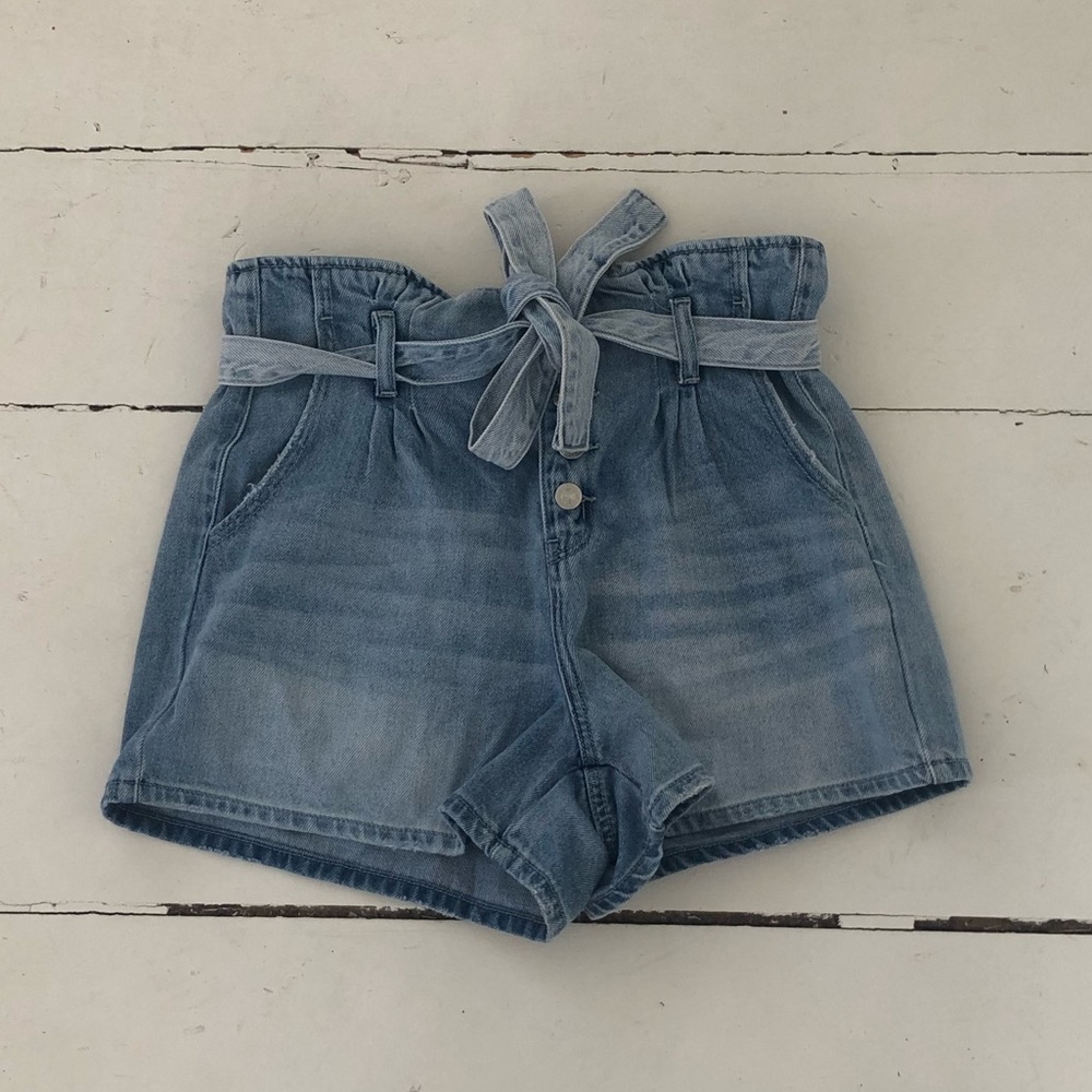 JEAN MOM SHORTS